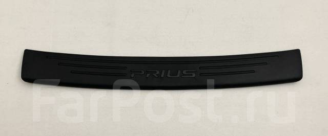 Накладка на задний бампер Toyota Prius 2009-2016 30
