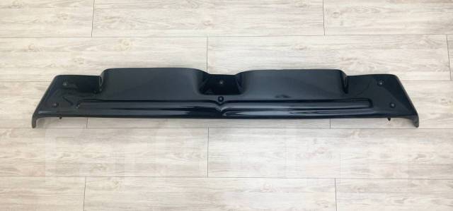 Дефлектор на переднее стекло для Mitsubishi Delica 1994-2007 PA4W
