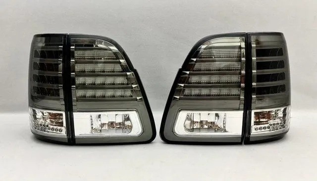 Стоп-сигналы Toyota Land Cruiser 1998-2007