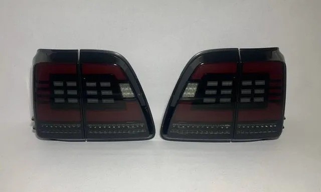Стоп-сигналы Toyota Land Cruiser 1998-2007 100