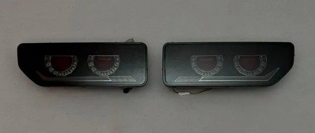 Стоп-сигналы для Suzuki Jimny 2018-2025