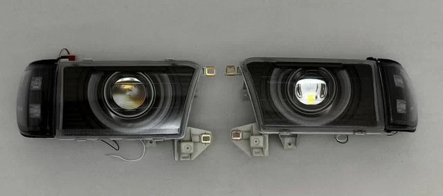 Комплект фар для Toyota Hilux Surf 1995-2002