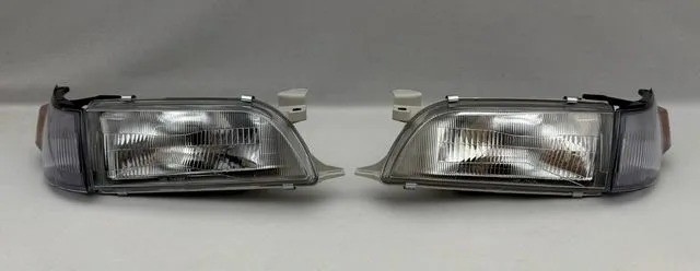Комплект фар для Toyota Corolla 1991-2002 100